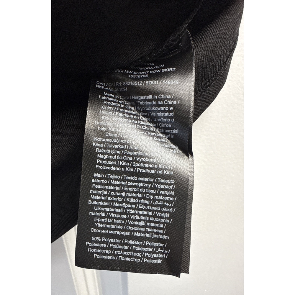 VERO MODA Women's Size 2 Mini Large Bow Black Polyester Blend Side Zip Skirt NWT - Picture 10 of 10